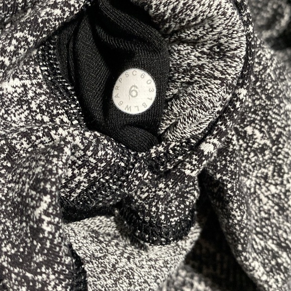 Lululemon Wunder Under Crop Hi-Rise 21" - Picture 10 of 11